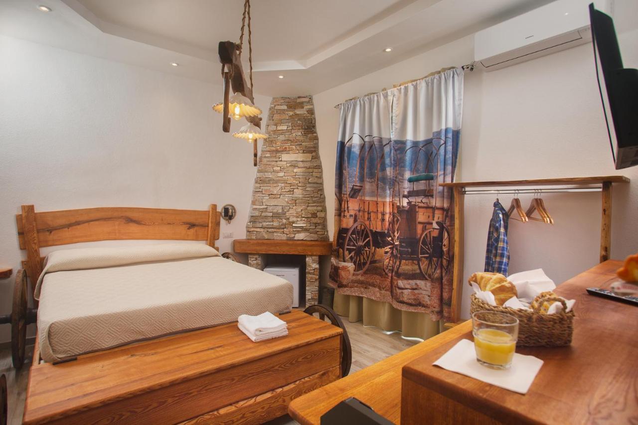 Hotel Vincent House Santa Teresa Gallura Exteriér fotografie